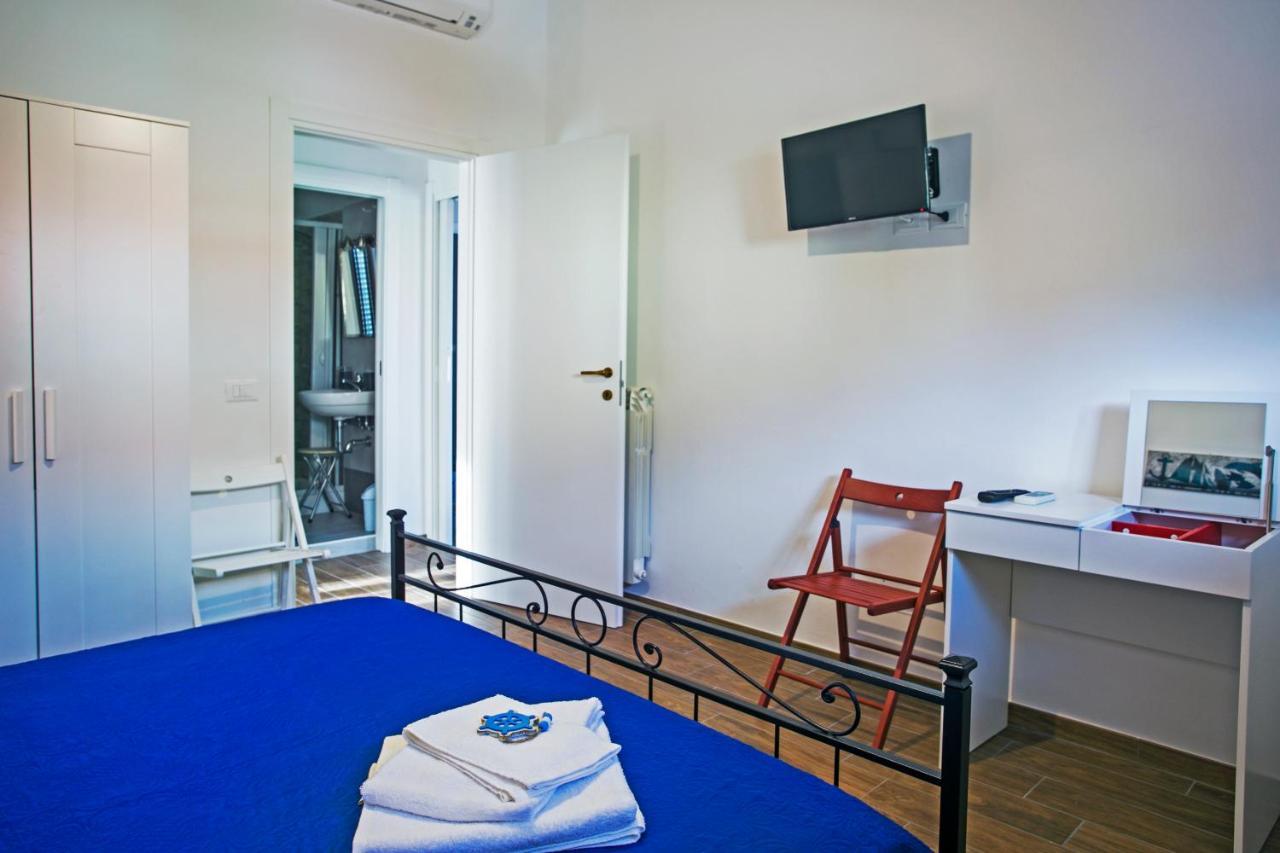 B&B Al Blu Gaeta Luaran gambar