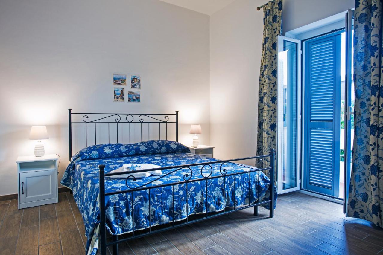 B&B Al Blu Gaeta Luaran gambar