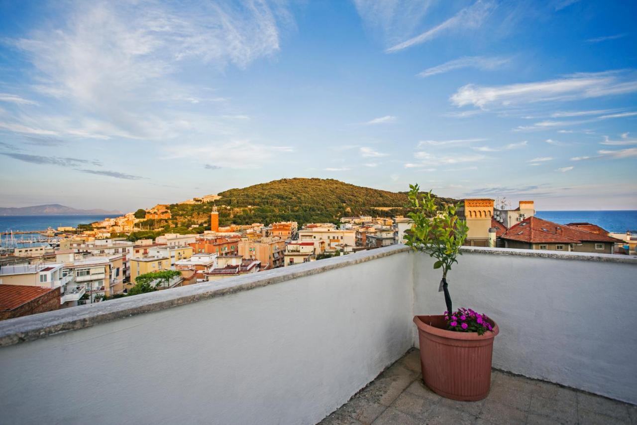 B&B Al Blu Gaeta Luaran gambar